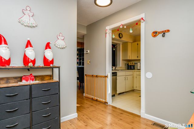 5 Upper Commons, Woodbury, CT 06798