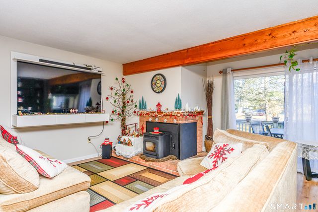 5 Upper Commons, Woodbury, CT 06798