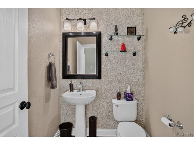 15003 Cosmos Way, Broomfield, CO 80023