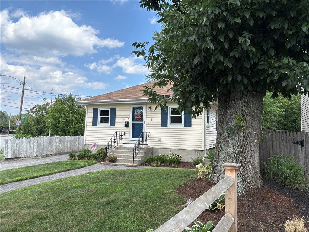353 MASSASOIT Avenue, East Providence, RI 02914