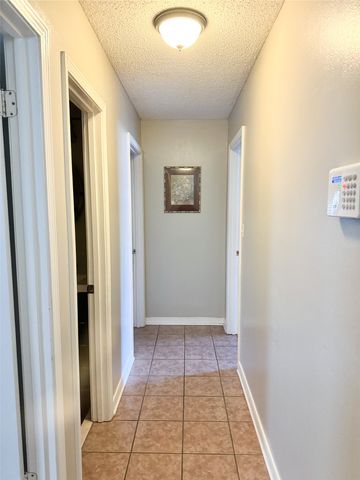 9421 Leaside Way, Shreveport, LA 71118