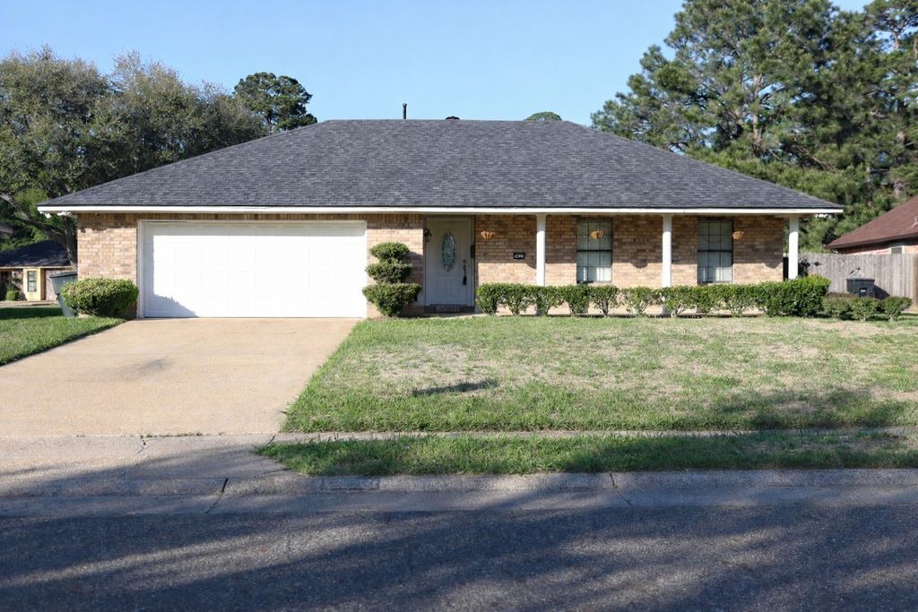 9421 Leaside Way, Shreveport, LA 71118