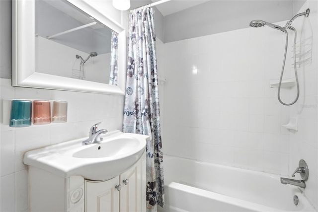 5405 10TH AVENUE S, Gulfport, FL 33707