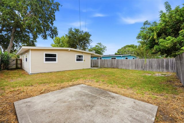 5405 10TH AVENUE S, Gulfport, FL 33707