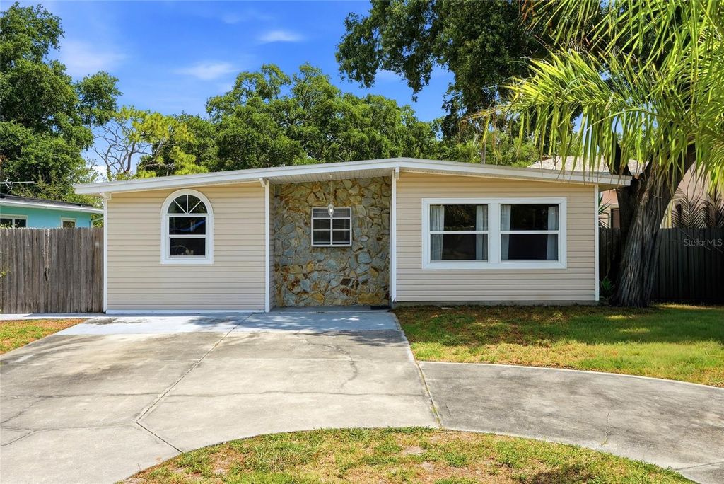 5405 10TH AVENUE S, Gulfport, FL 33707