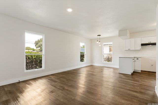 2712 Nacogdoches Rd, San Antonio, TX 78217