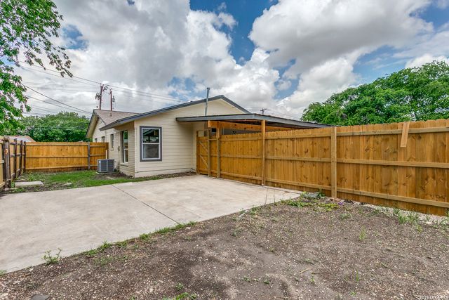 2712 Nacogdoches Rd, San Antonio, TX 78217