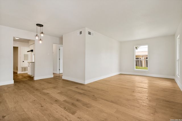 2712 Nacogdoches Rd, San Antonio, TX 78217