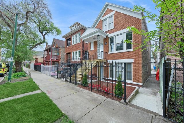 2233 S Spaulding Avenue, Chicago, IL 60623