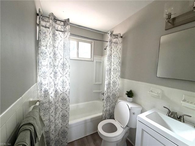 9626 10th View St Apt D, Norfolk, VA 23503