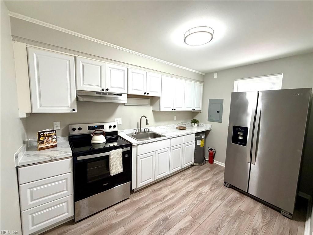 9626 10th View St Apt D, Norfolk, VA 23503