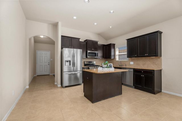 8911 Finnery Drive, Tomball, TX 77375