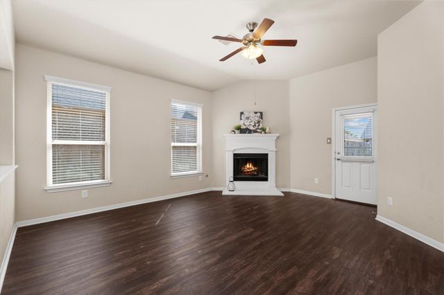 8911 Finnery Drive, Tomball, TX 77375