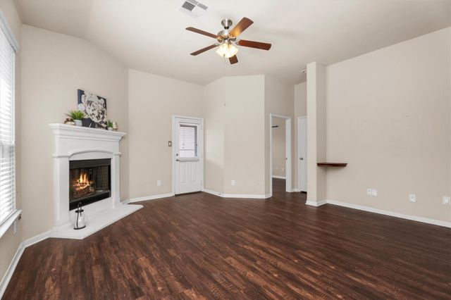 8911 Finnery Drive, Tomball, TX 77375