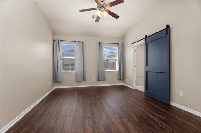 8911 Finnery Drive, Tomball, TX 77375