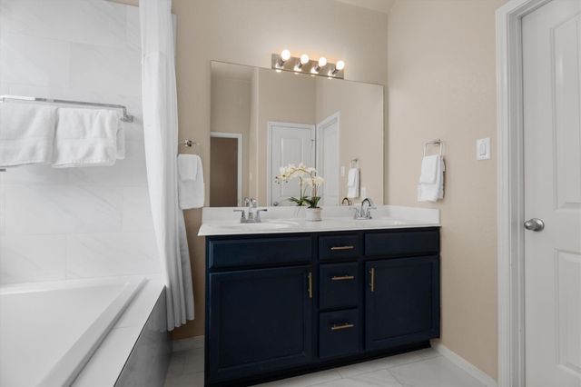 8911 Finnery Drive, Tomball, TX 77375