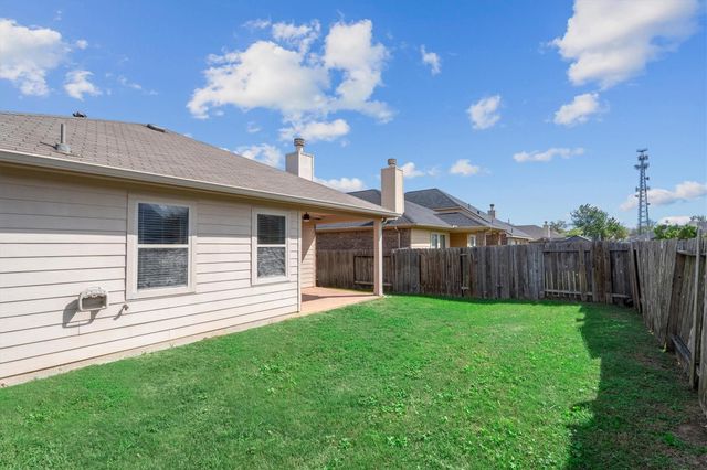 8911 Finnery Drive, Tomball, TX 77375