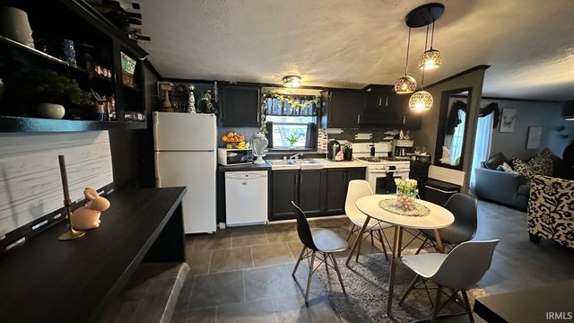 904 S 14Th Street, Goshen, IN 46526