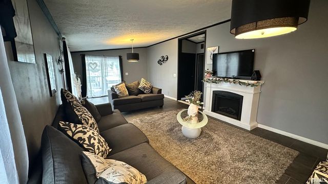 904 S 14Th Street, Goshen, IN 46526