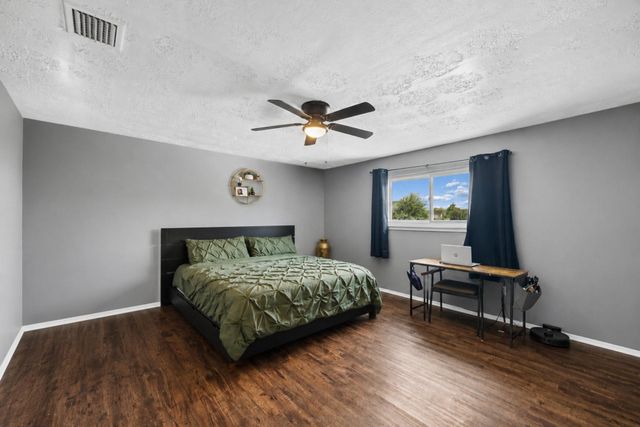 7311 Chasewood Drive, Houston, TX 77489