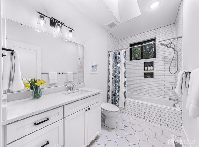 4336 Meander Lane, Langley, WA 98260