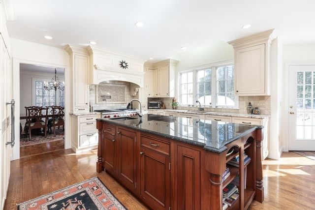 46 Blackburnian Road, Weston, MA 02493