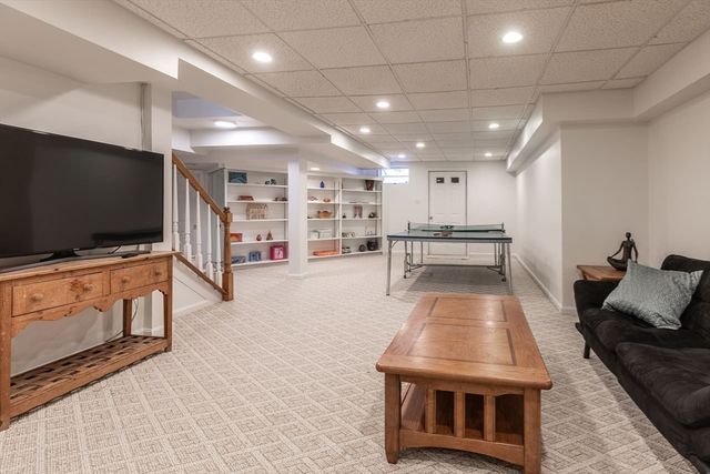 46 Blackburnian Road, Weston, MA 02493