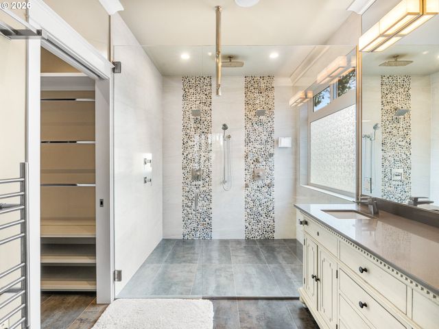 5610 Ne GOING St, Portland, OR 97218