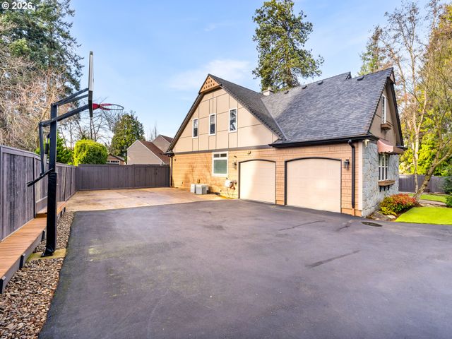 5610 Ne GOING St, Portland, OR 97218