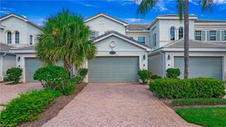 9239 Tesoro LN 3-203, Naples, FL 34114