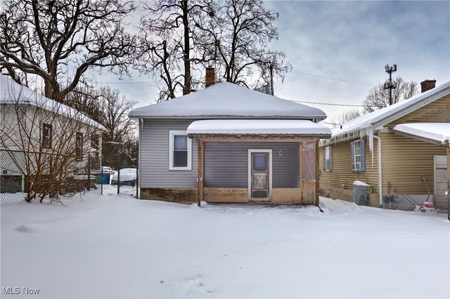 100 Gordon Street, Girard, OH 44420