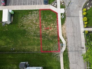 1305 E Short Street, Bloomington, IN 47401