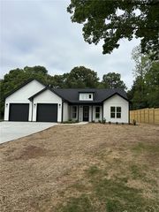 1427 E Calhoun Street, Anderson, SC 29621