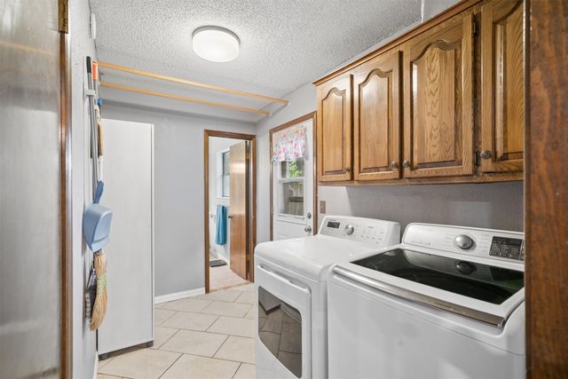 208 N Hemlock Avenue, Broken Arrow, OK 74012