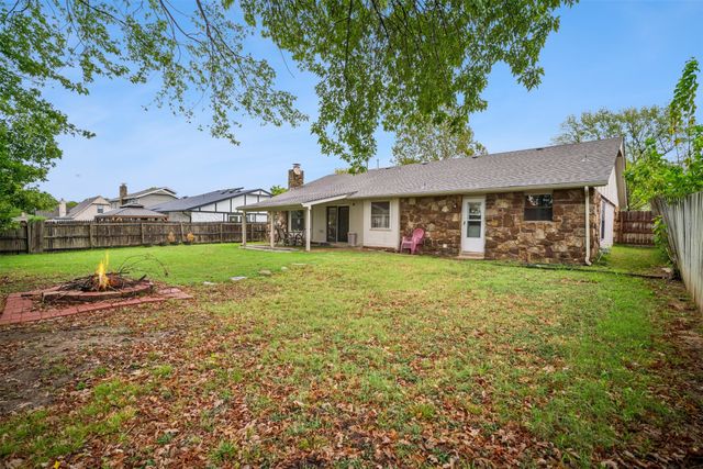 208 N Hemlock Avenue, Broken Arrow, OK 74012