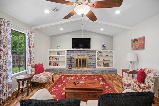 208 N Hemlock Avenue, Broken Arrow, OK 74012