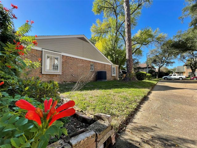 707 Center Hill Drive, Houston, TX 77079