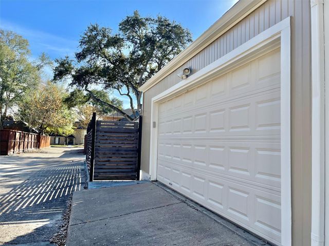 707 Center Hill Drive, Houston, TX 77079