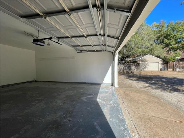 707 Center Hill Drive, Houston, TX 77079