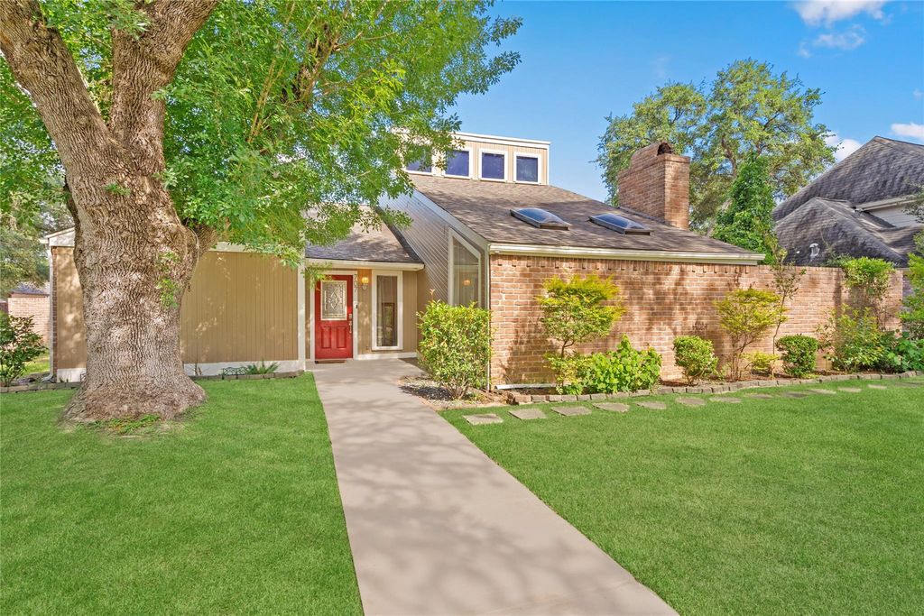 707 Center Hill Drive, Houston, TX 77079