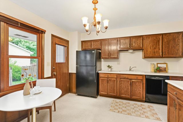 1236 20th Street, West Des Moines, IA 50265
