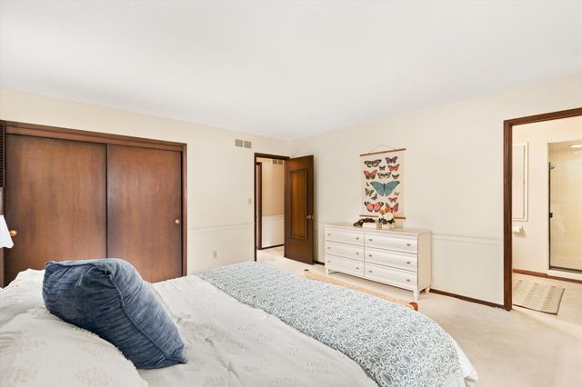1236 20th Street, West Des Moines, IA 50265