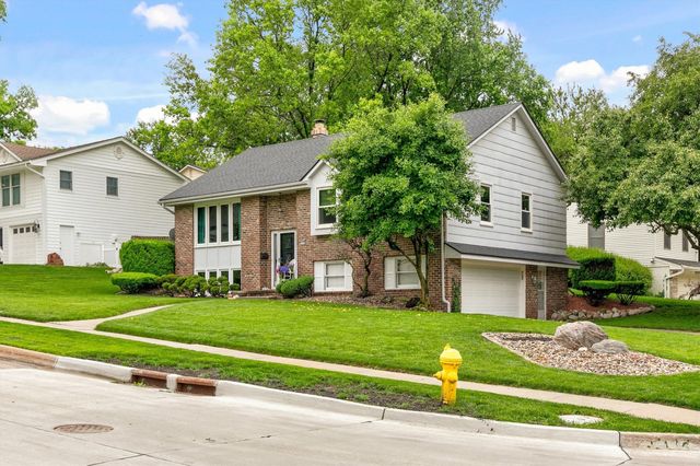 1236 20th Street, West Des Moines, IA 50265