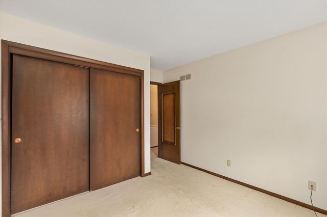 1236 20th Street, West Des Moines, IA 50265