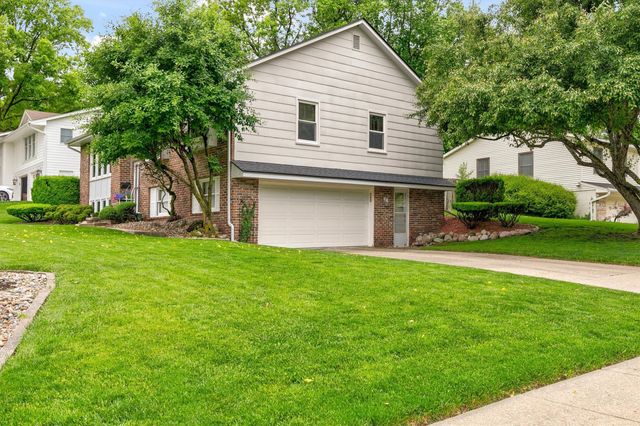 1236 20th Street, West Des Moines, IA 50265