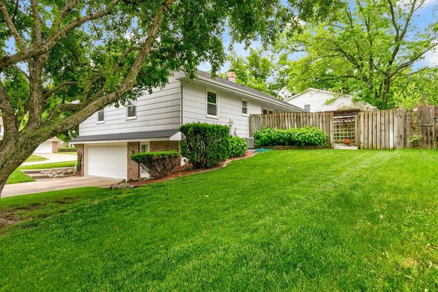 1236 20th Street, West Des Moines, IA 50265