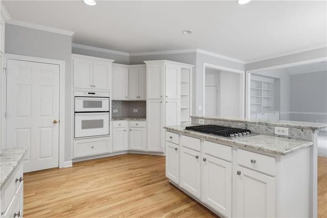 4204 Balmoral Glen Drive, Peachtree Corners, GA 30092