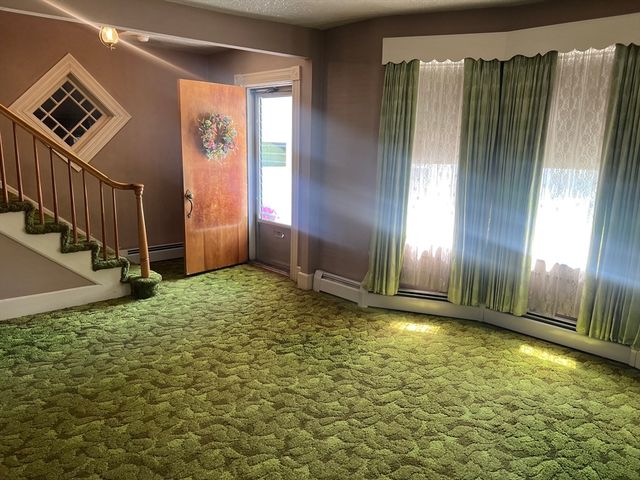 33 Dewey, Methuen, MA 01844