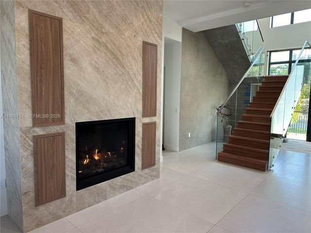 2050 S Hibiscus Dr, North Miami, FL 33181