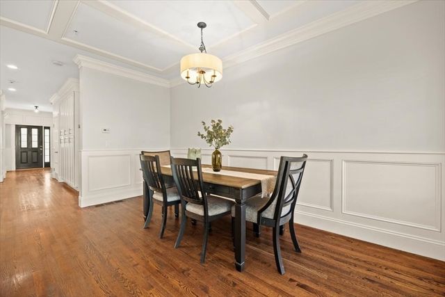 20 Dalby St 20, Newton, MA 02458